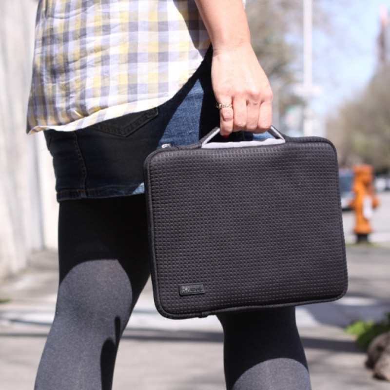 Чохол-сумка iPad Speck PixelSleeve