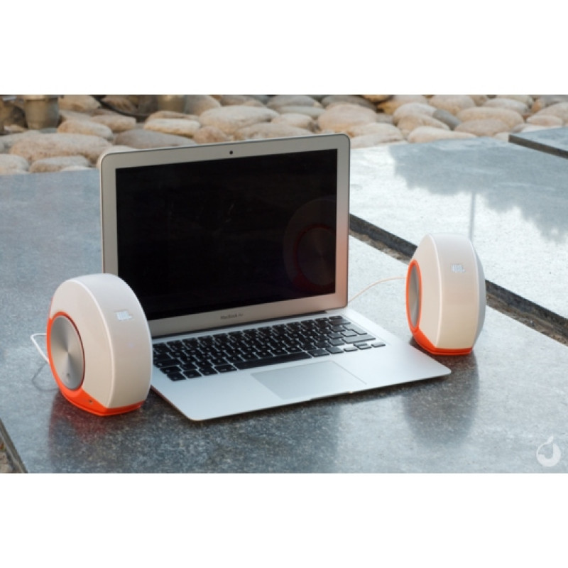 Колонки JBL PEBBLES.
